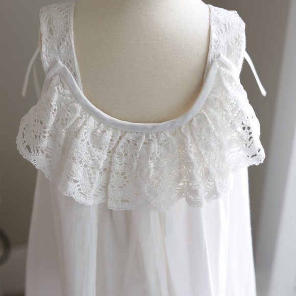 Strasburg NWOT Bella Luna White Cotton LINED Dress Crocheted Lace Girls - Picture 4 of 5